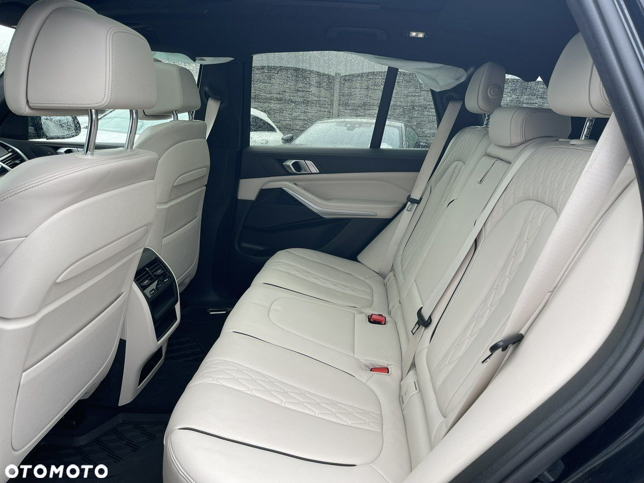 BMW X5 M M50d - 12