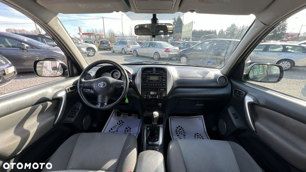 Toyota RAV4 - 18