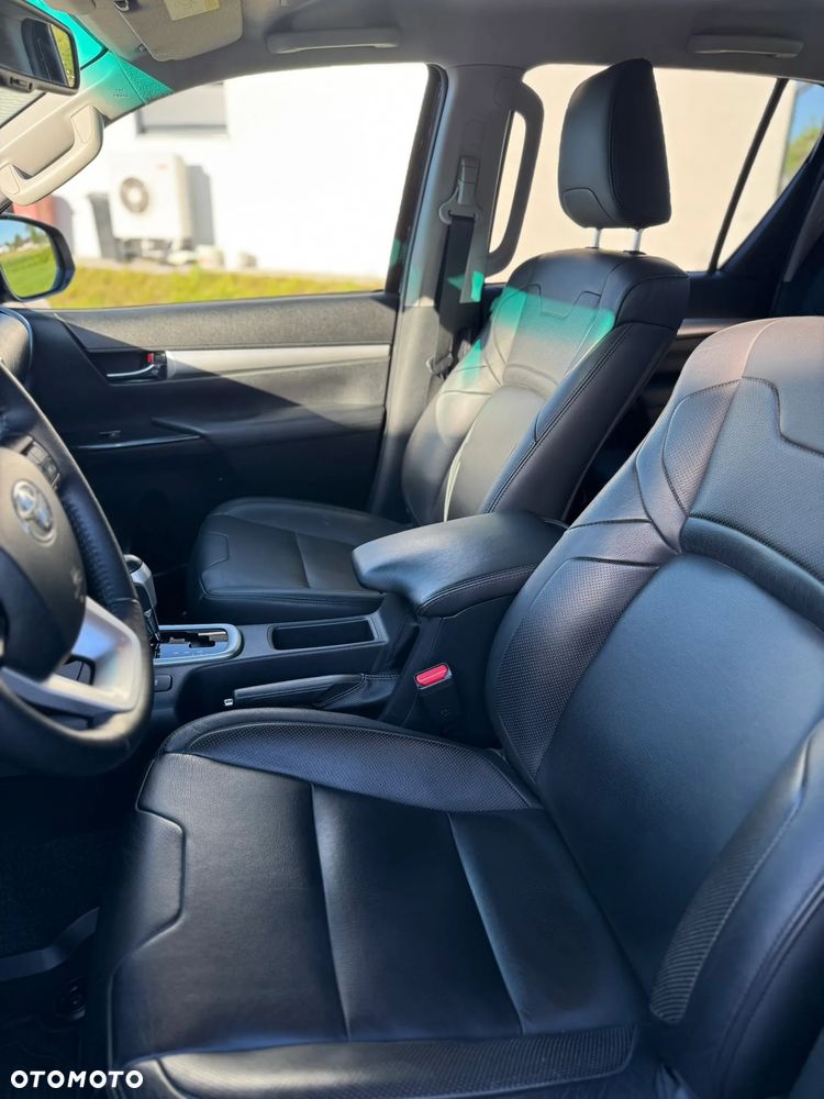 Toyota Hilux 2.8 D-4D Double Cab SR5+ 4x4 - 11