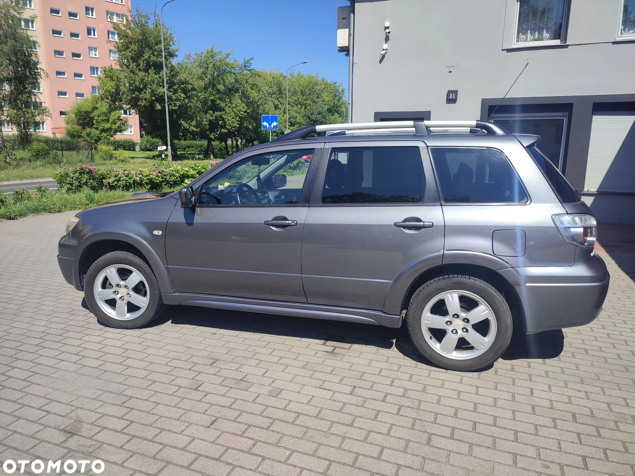 Mitsubishi Outlander 2.0 Turbo - 1