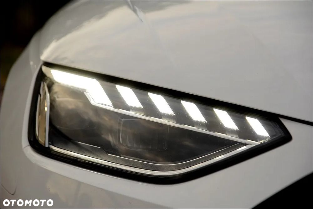 Audi A4 Limousine 35 TFSI S tronic sport - 35