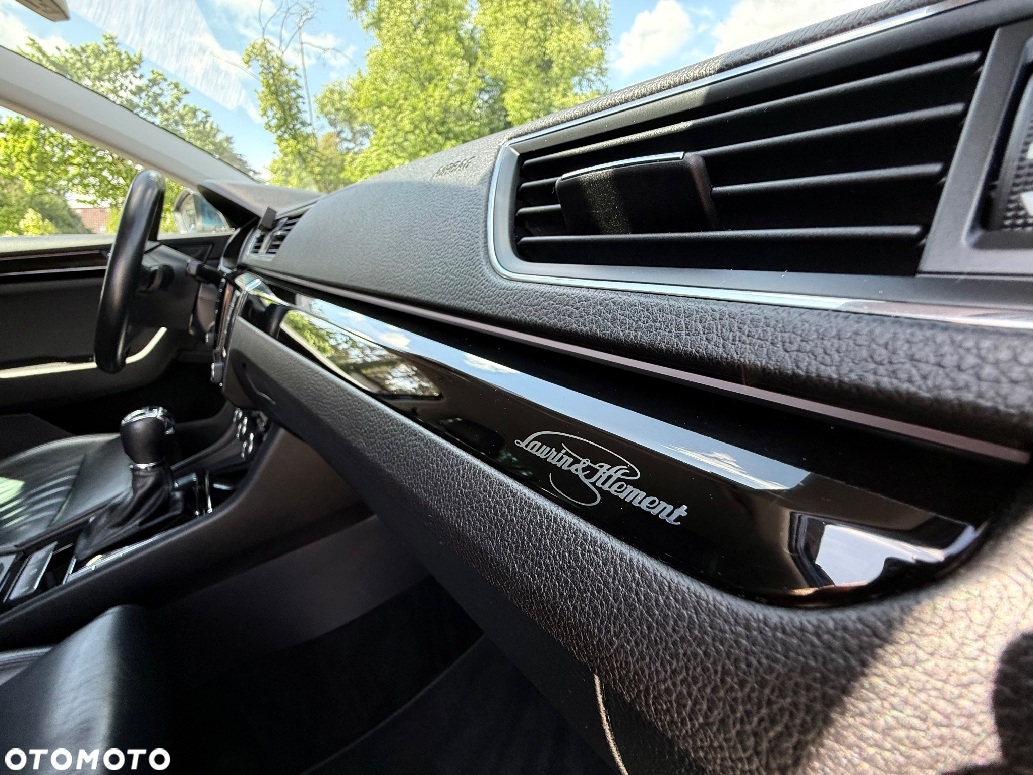 Skoda Superb 2.0 TDI DSG L&K - 22