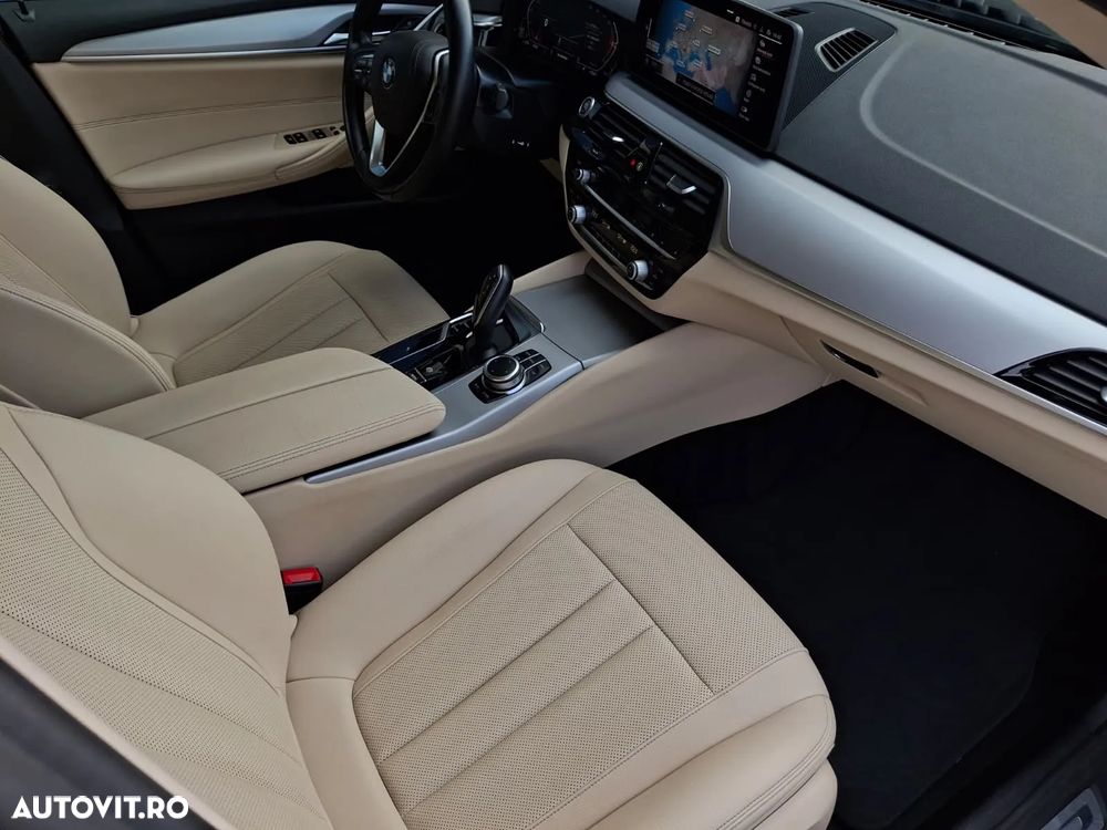 BMW Seria 5 518d AT MHEV - 11