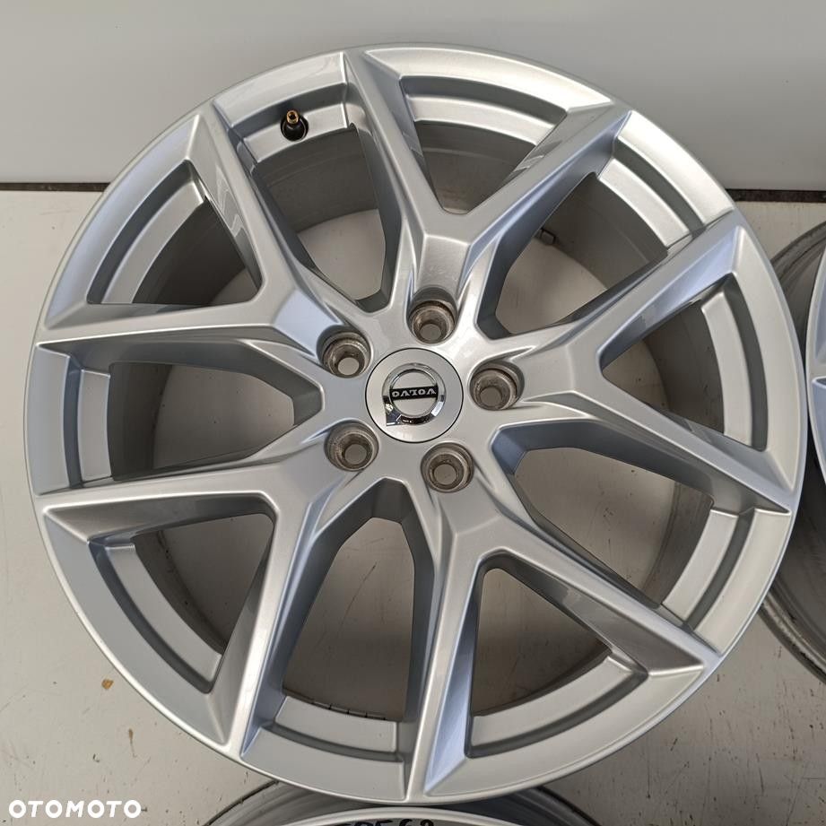Alufelgi 5x108 18 Volvo XC40 XC60 XC70 V70 S60 S80 Ford 4szt (F9563) - 5