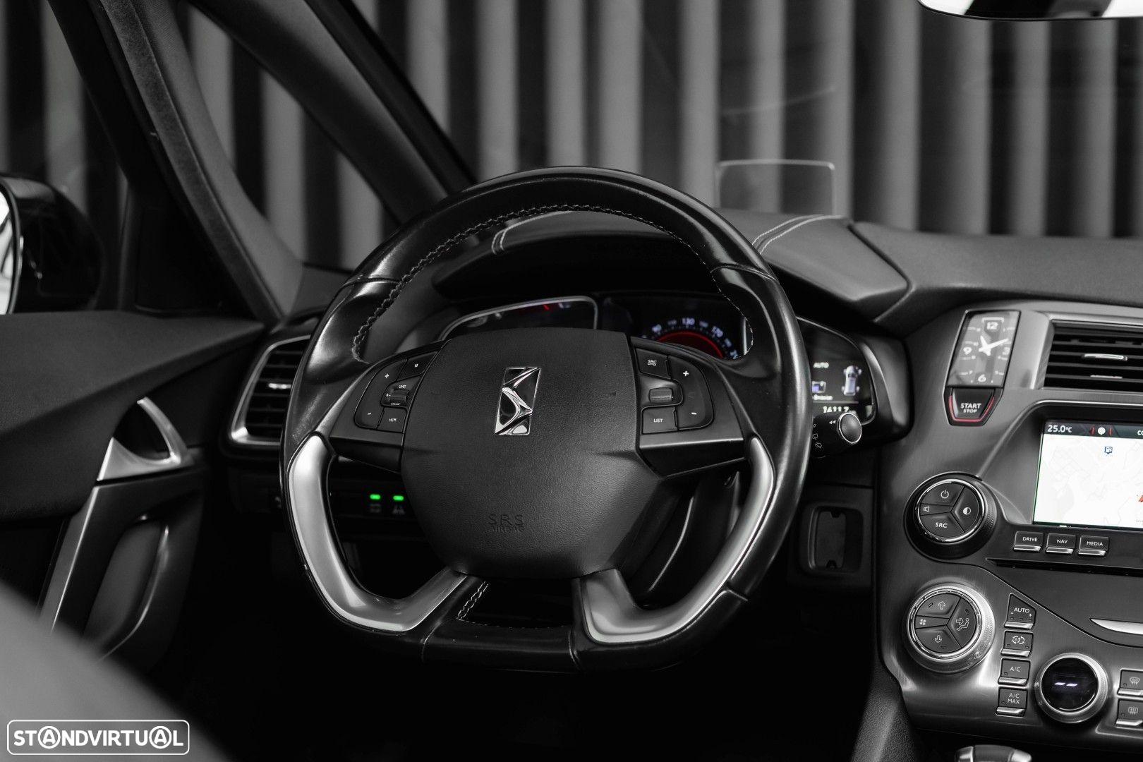 DS DS5 5 2.0 Hybrid4 Sport Chic - 17