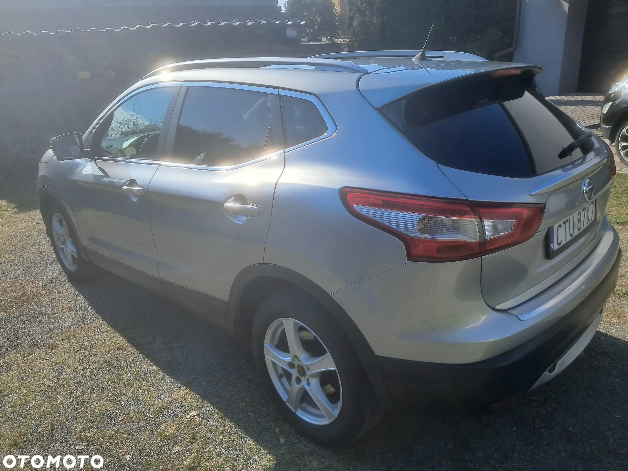 Nissan Qashqai 1.6 dCi DPF Start/Stop tekna - 2