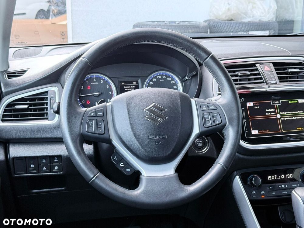 Suzuki SX4 S-Cross 1.4 SHVS Premium - 15