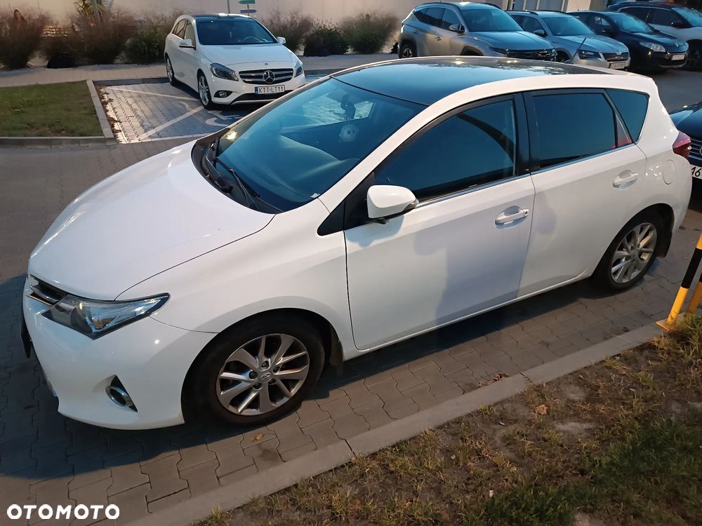 Toyota Auris 1.33 VVT-i Active - 4