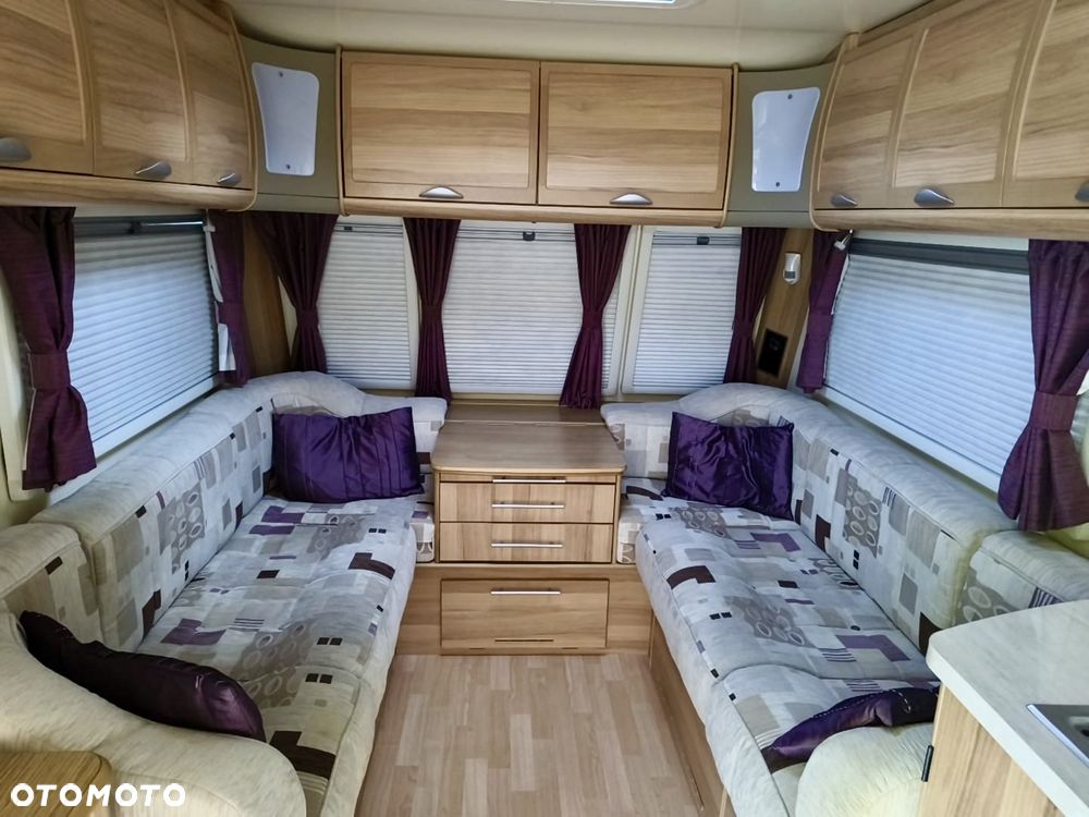 Bailey Unicorn Seville - 13