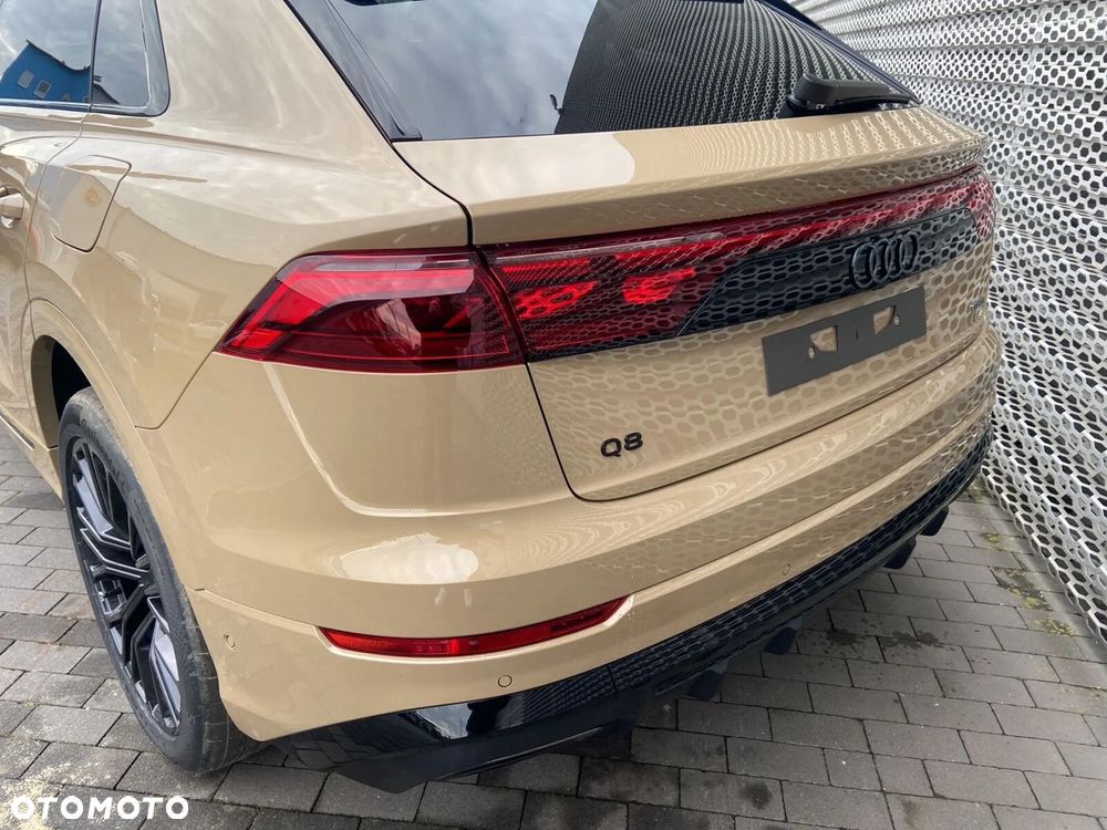 Audi Q8 - 12