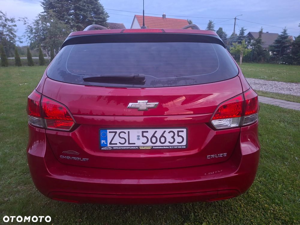 Chevrolet Cruze 1.6 LS - 4