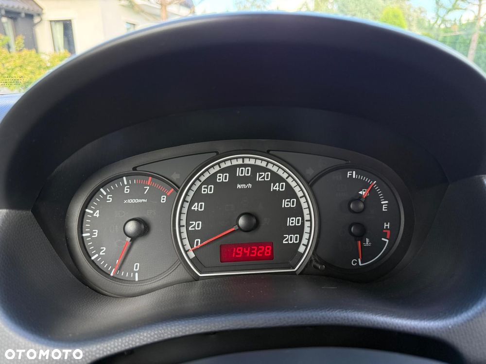 Suzuki Swift 1.3 GC - 21