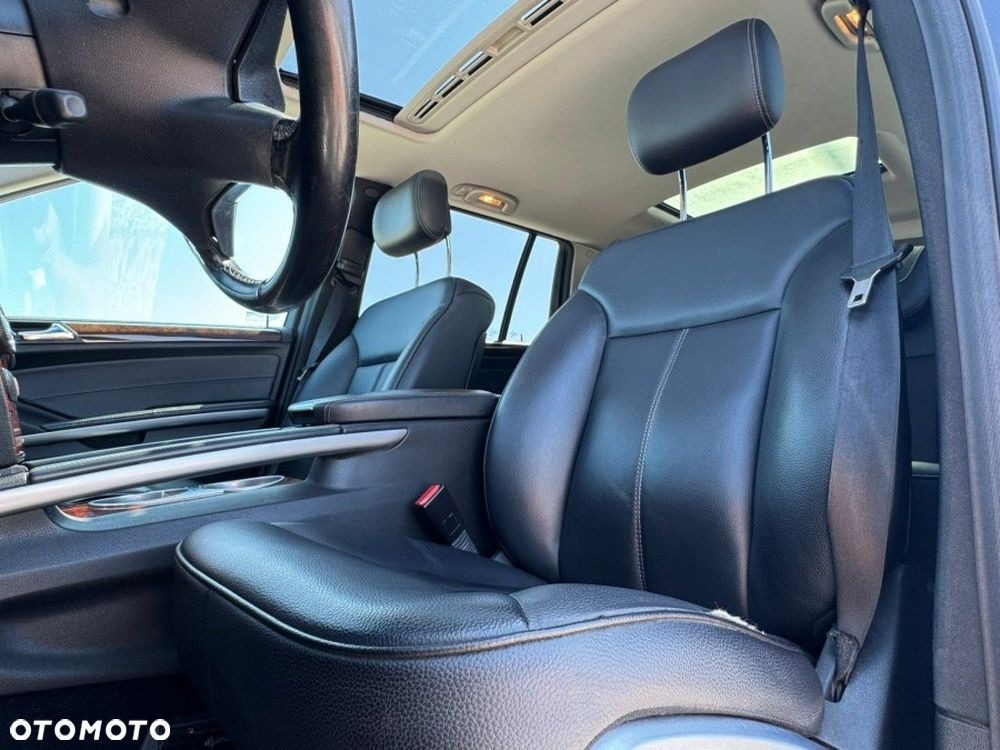 Mercedes-Benz GL - 16