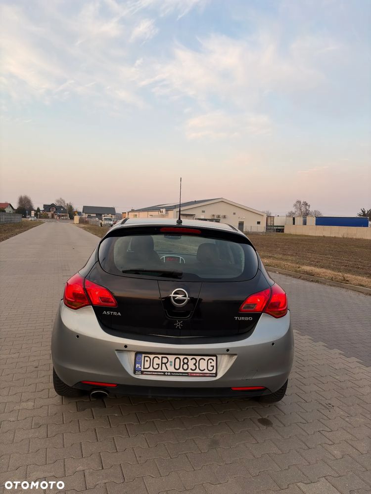 Opel Astra 1.4 T Cosmo - 6