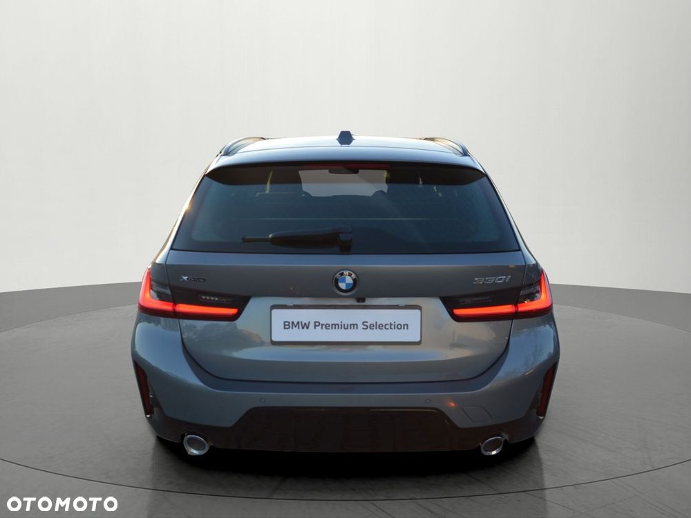 BMW Seria 3 330i xDrive M Sport sport - 7