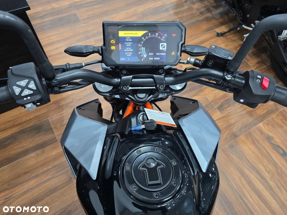 KTM Duke - 4