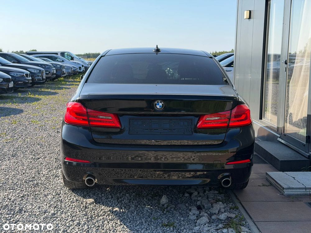 BMW Seria 5 520i - 5