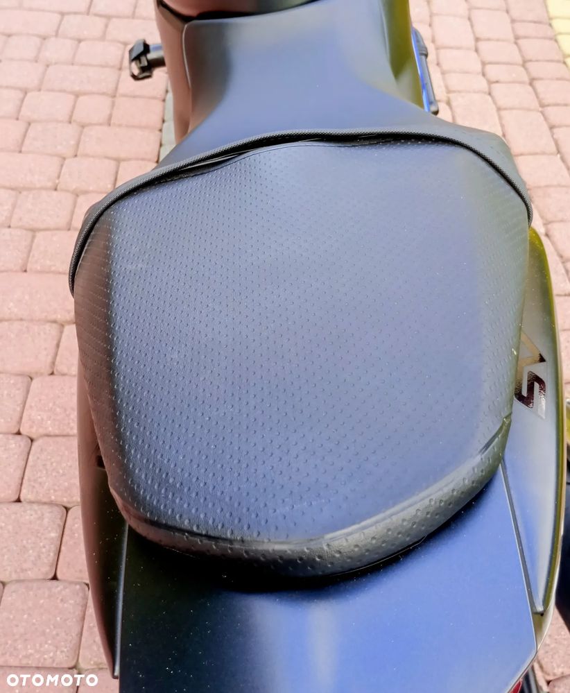 Suzuki SV - 17
