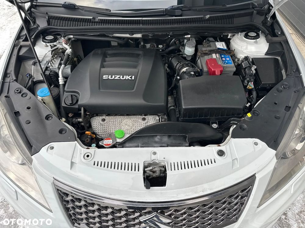 Suzuki Kizashi 2.4 4x4 CVT Sport - 16