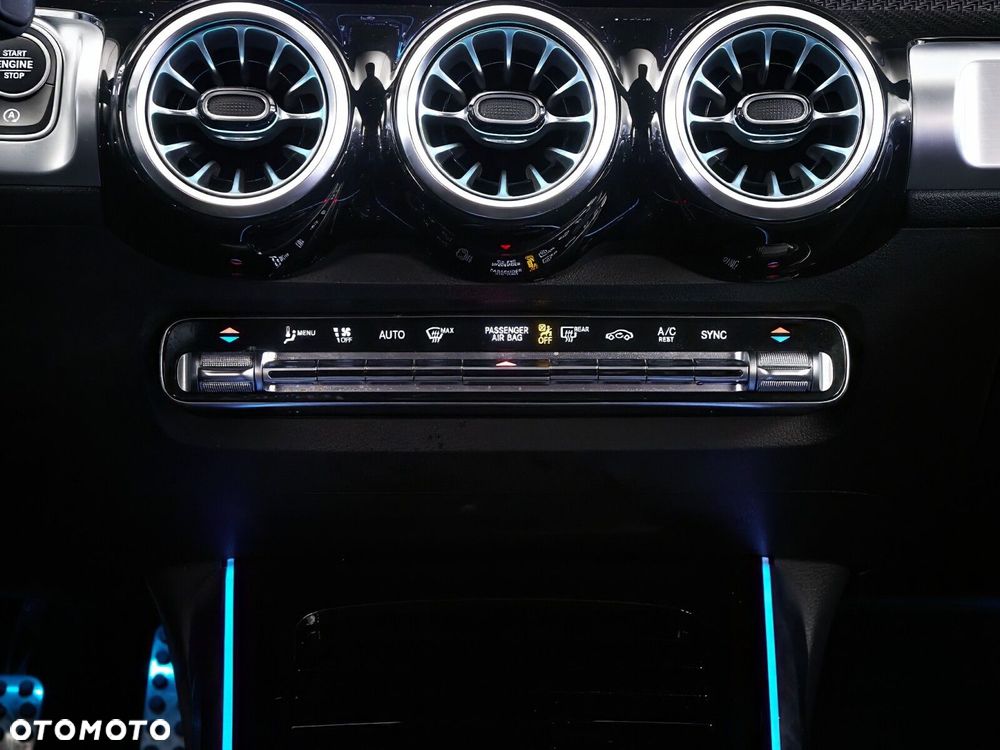 Mercedes-Benz GLB 200 d 4-Matic AMG Line 8G-DCT - 12