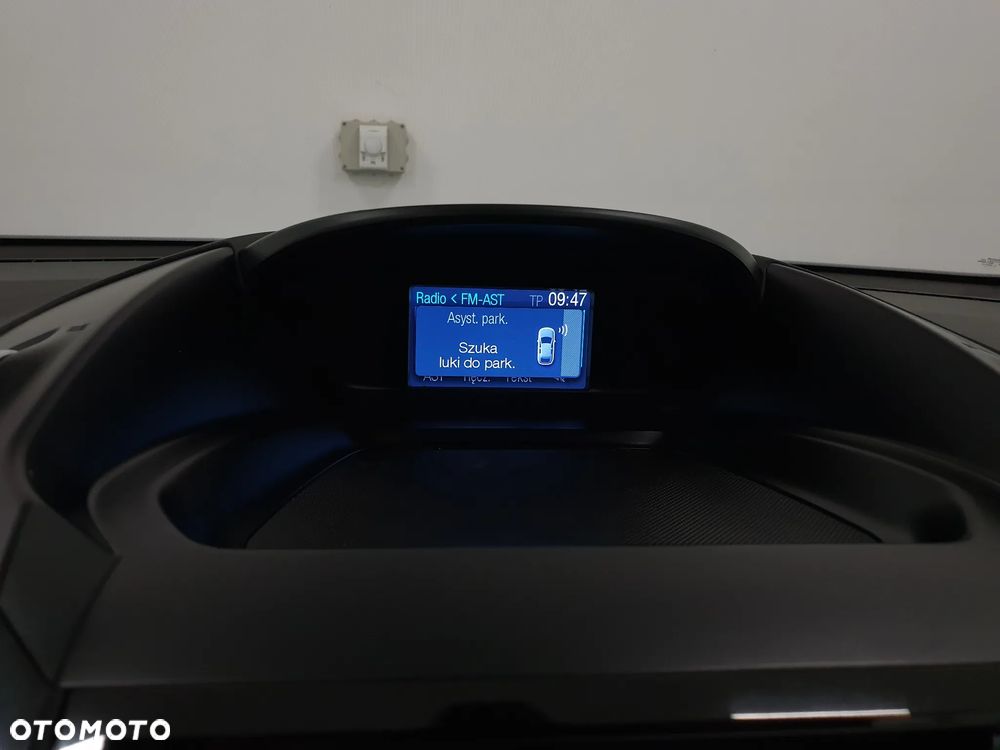 Ford Kuga 1.6 EcoBoost 2x4 Individual - 36