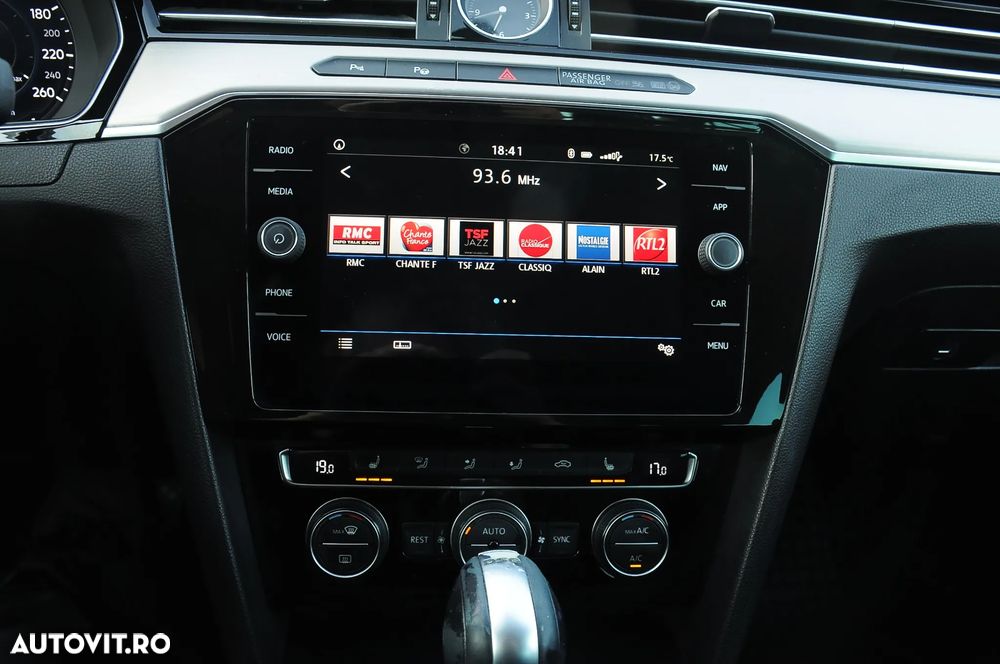 Volkswagen Passat 2.0 TDI DSG Highline - 15