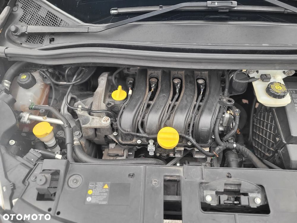 Renault Scenic 1.6 16V 110 Authentique - 7