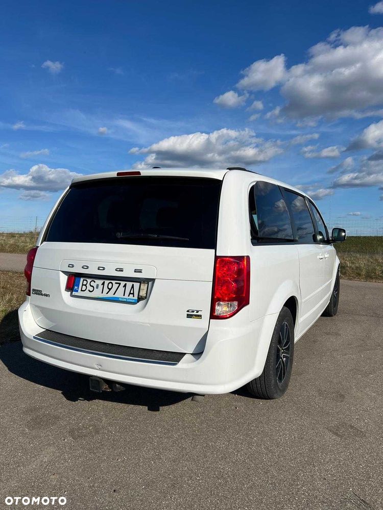 Dodge Grand Caravan - 6