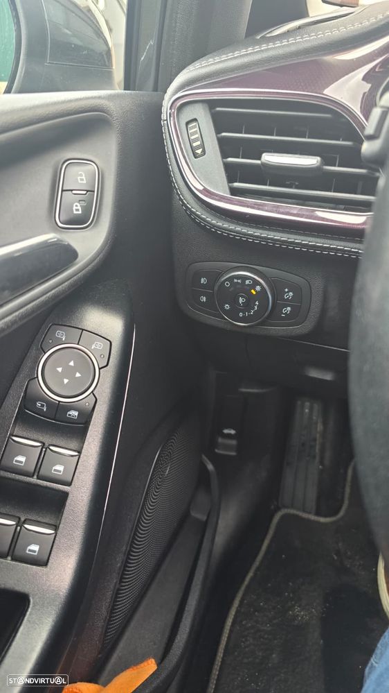 Ford Fiesta 1.0 EcoBoost Vignale Aut. - 23