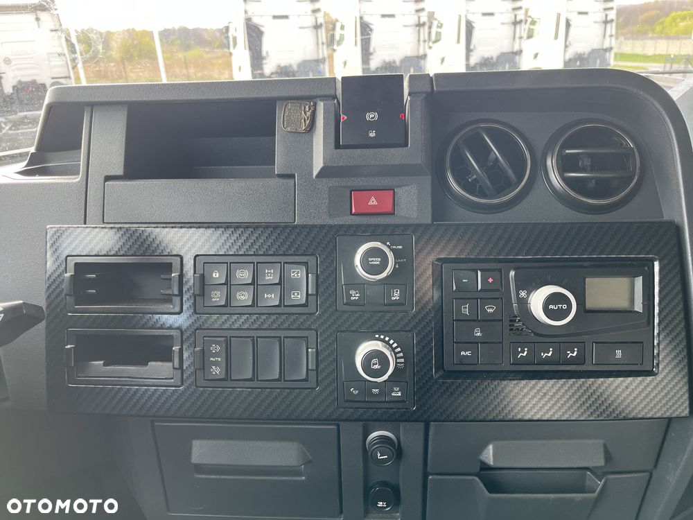 Renault T 480 - 20