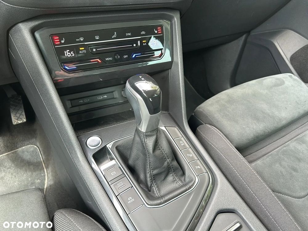Volkswagen Tiguan 2.0 TDI SCR Elegance DSG - 23