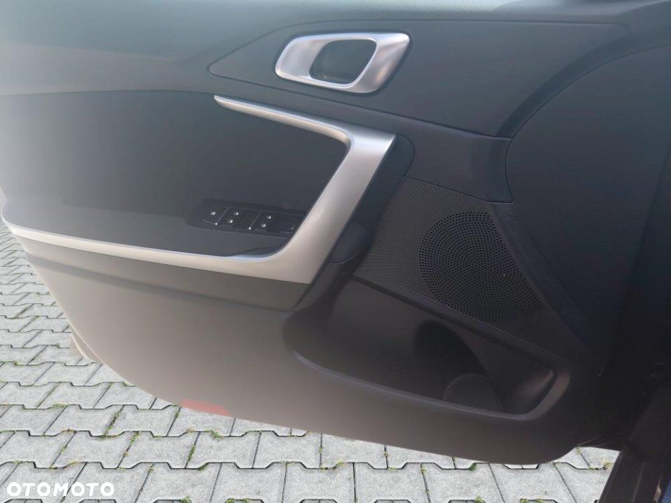Kia XCeed - 20