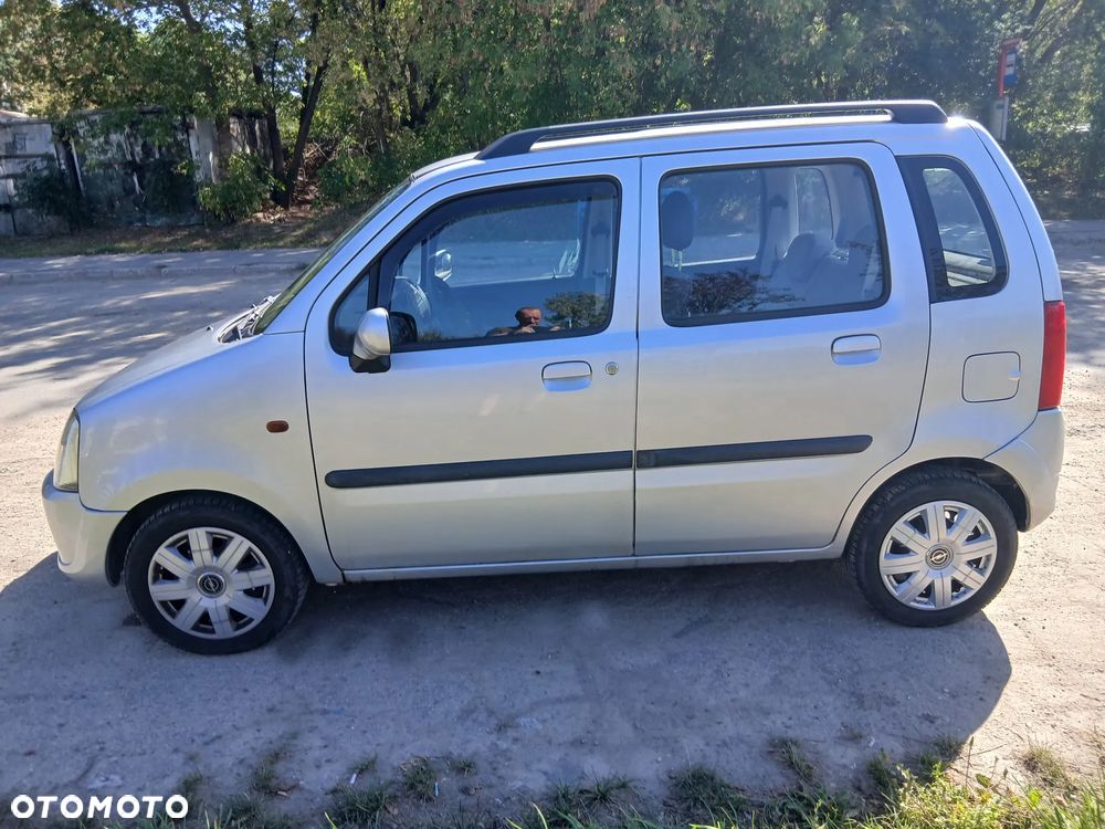 Opel Agila - 10