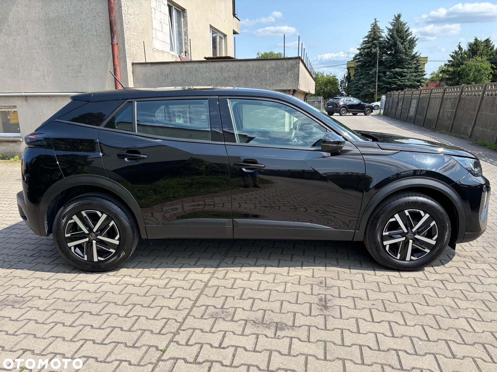 Peugeot 2008 1.2 PureTech Active Pack S&S - 4