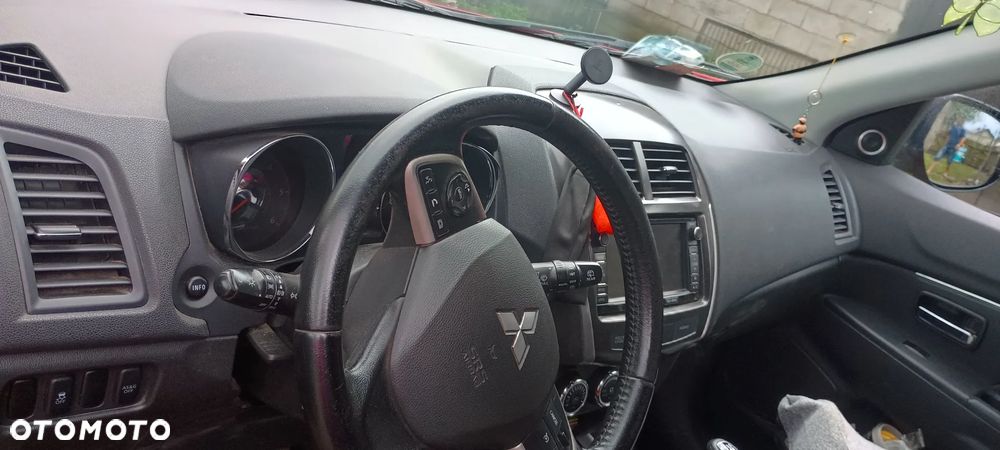 Mitsubishi ASX - 12