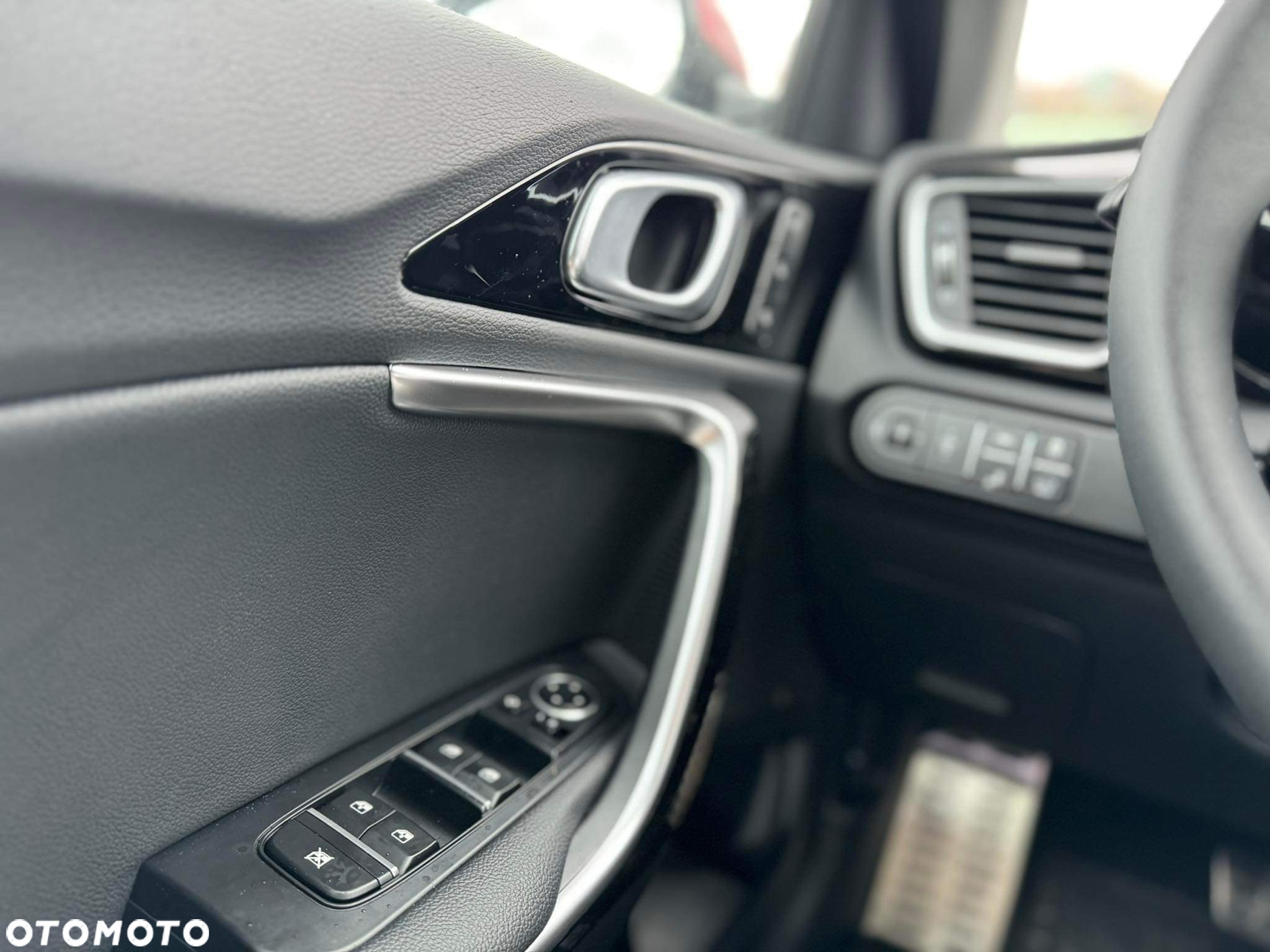Kia XCeed 1.5 T-GDI Business Line DCT - 12