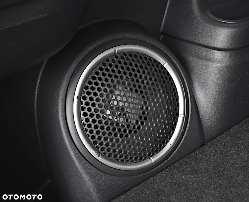 Mitsubishi Outlander 2.0 4WD - 29