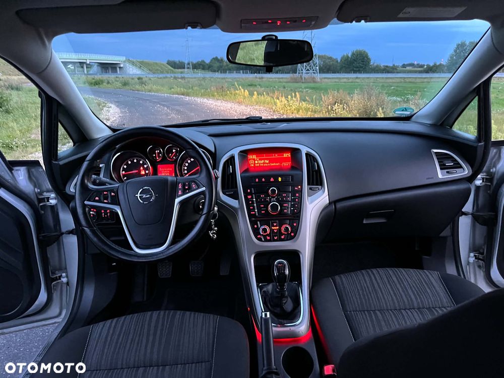 Opel Astra 1.4 Turbo - 13