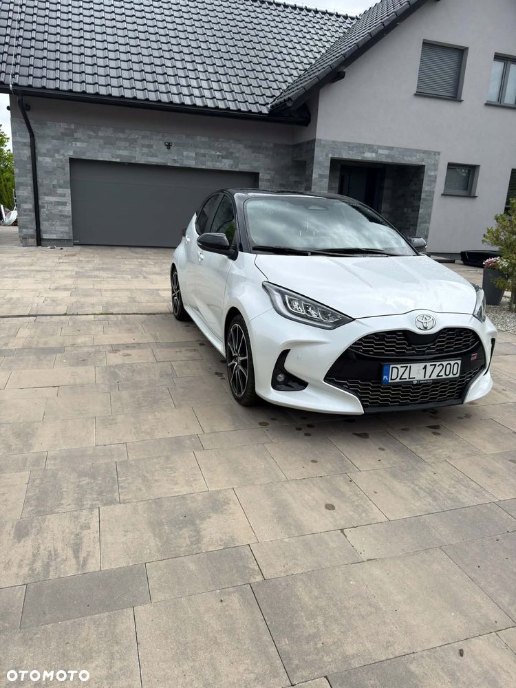 Toyota Yaris Hybrid 1.5 GR Sport - 13