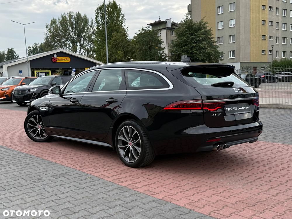 Jaguar XF 2.0 i4D R-Sport - 14