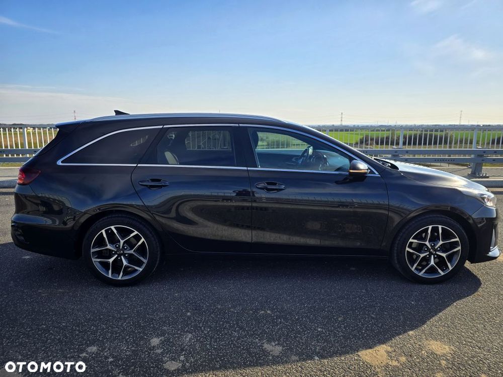 Kia Ceed 1.6 CRDi GT Line - 38