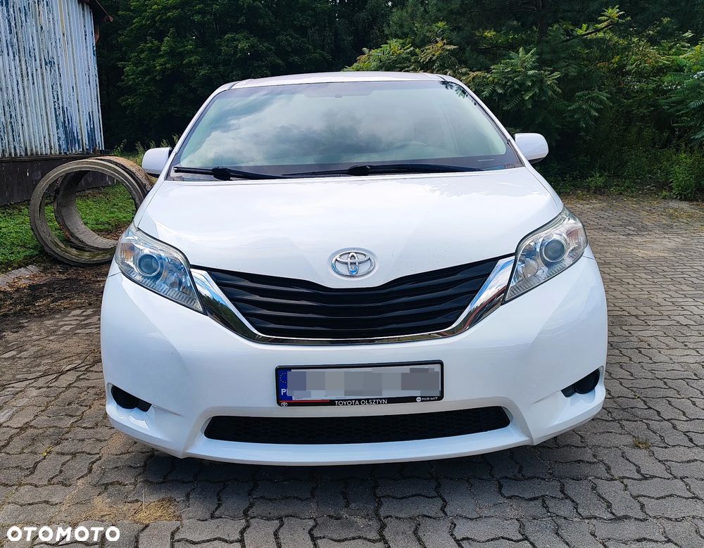 Toyota Sienna 3.5 V6 LE AWD - 11