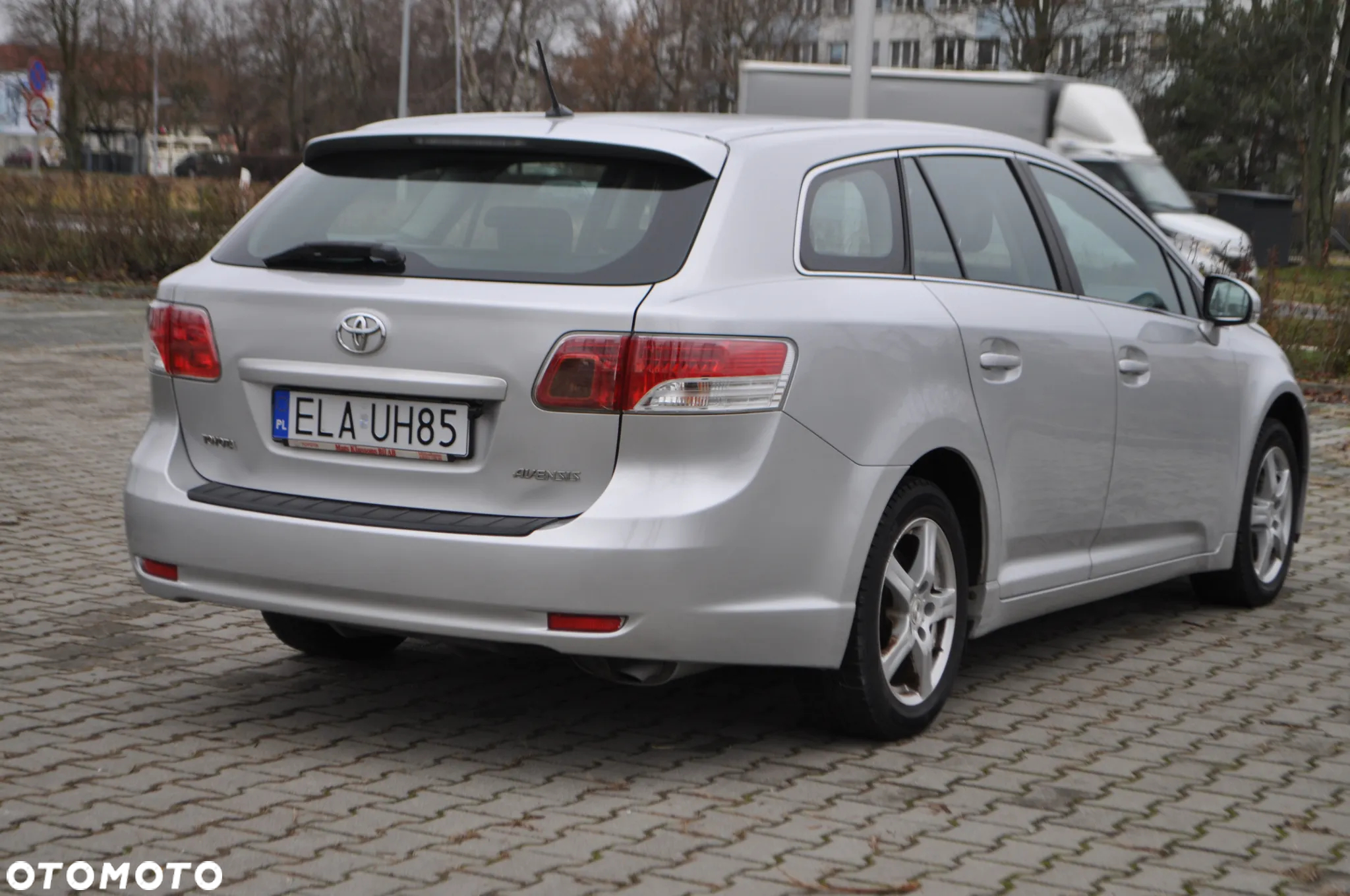 Toyota Avensis 1.8 Active - 8