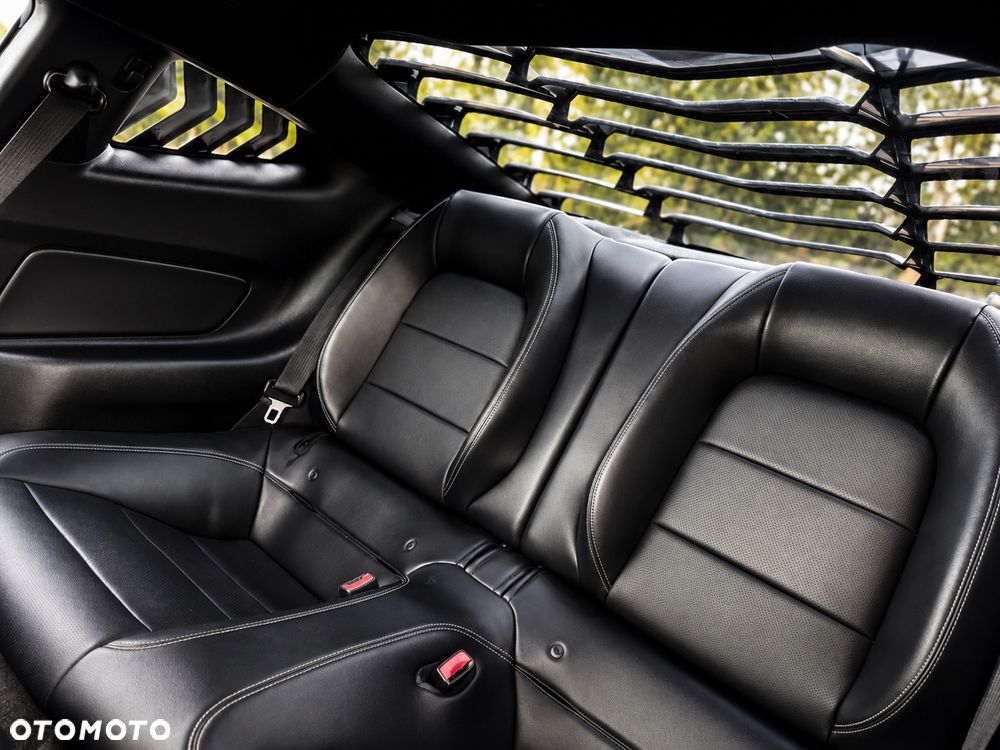 Ford Mustang - 14