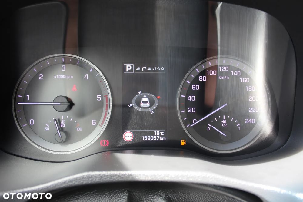 Hyundai Tucson blue 1.7 CRDi 2WD DCT Premium - 22