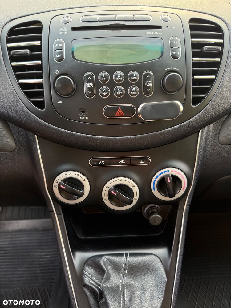 Hyundai i10 1.1 Classic + - 27