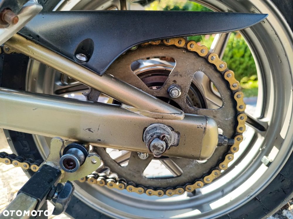 Kawasaki ER - 8