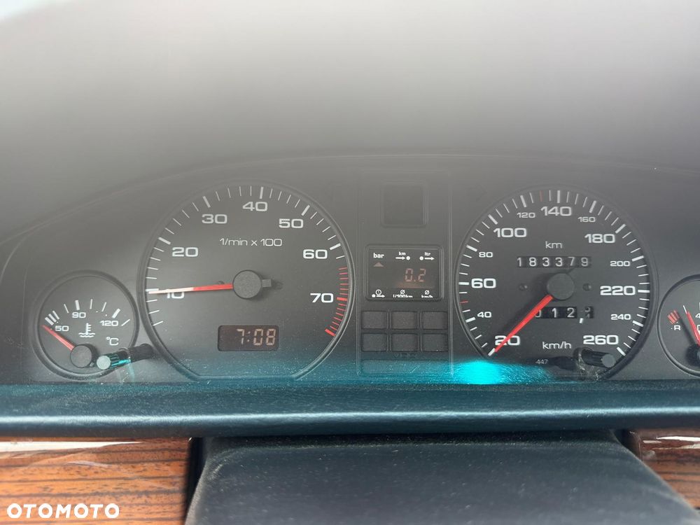 Audi 200 2.2 Turbo - 22