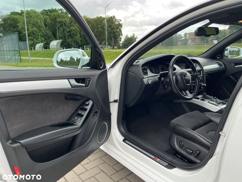 Audi A4 Avant - 11