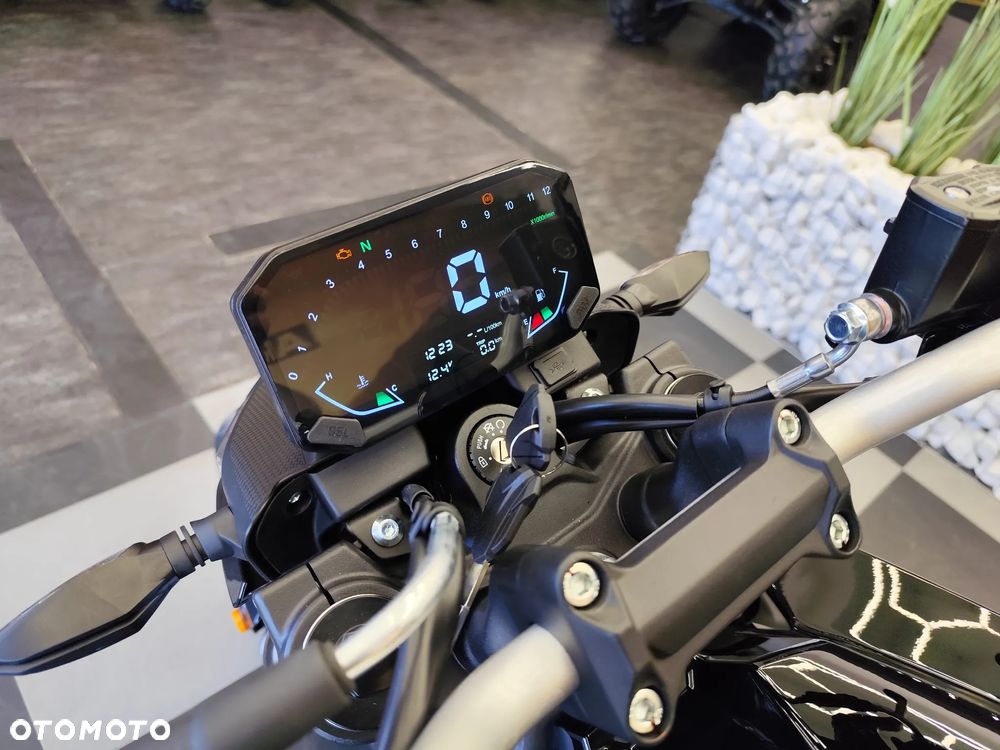 VOGE R125 - 18